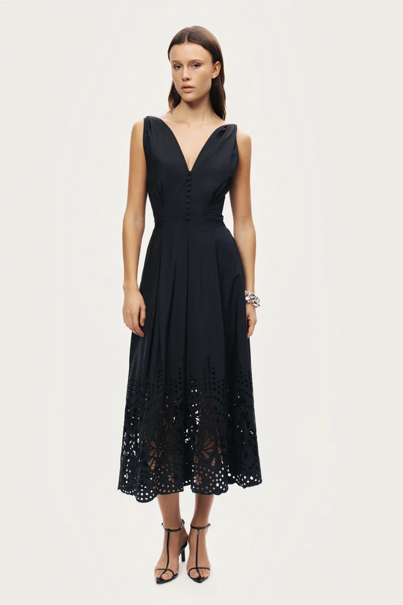 نوكتورن Sleeveless Embroidered Midi Dress
