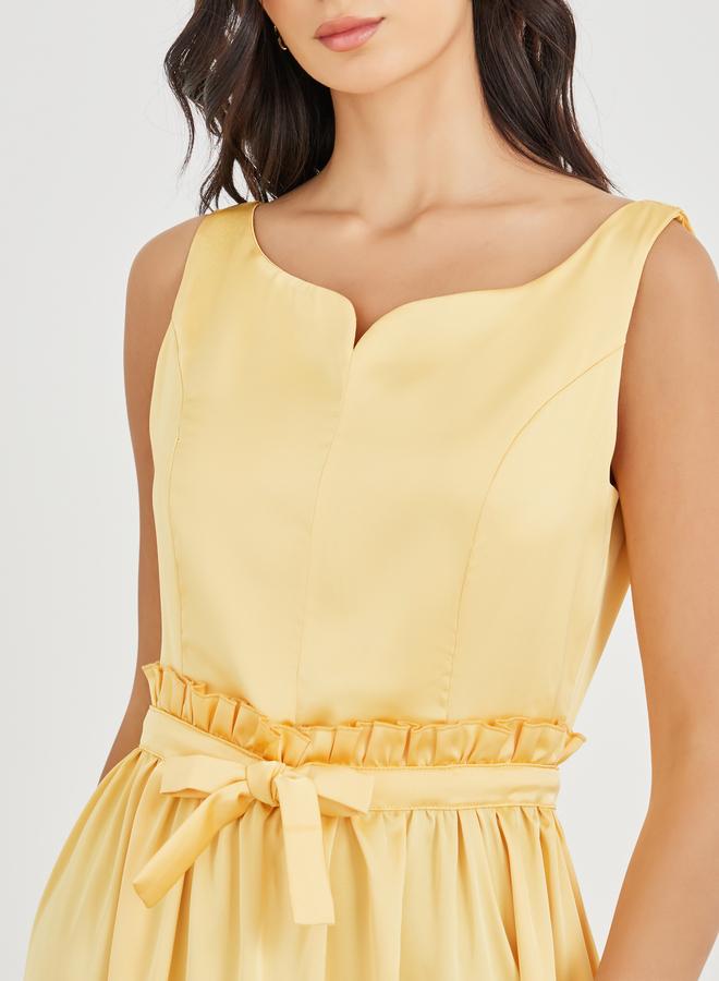 Styli Solid Sleeveless Notch Neck A-Line Midi Dress - Image 4