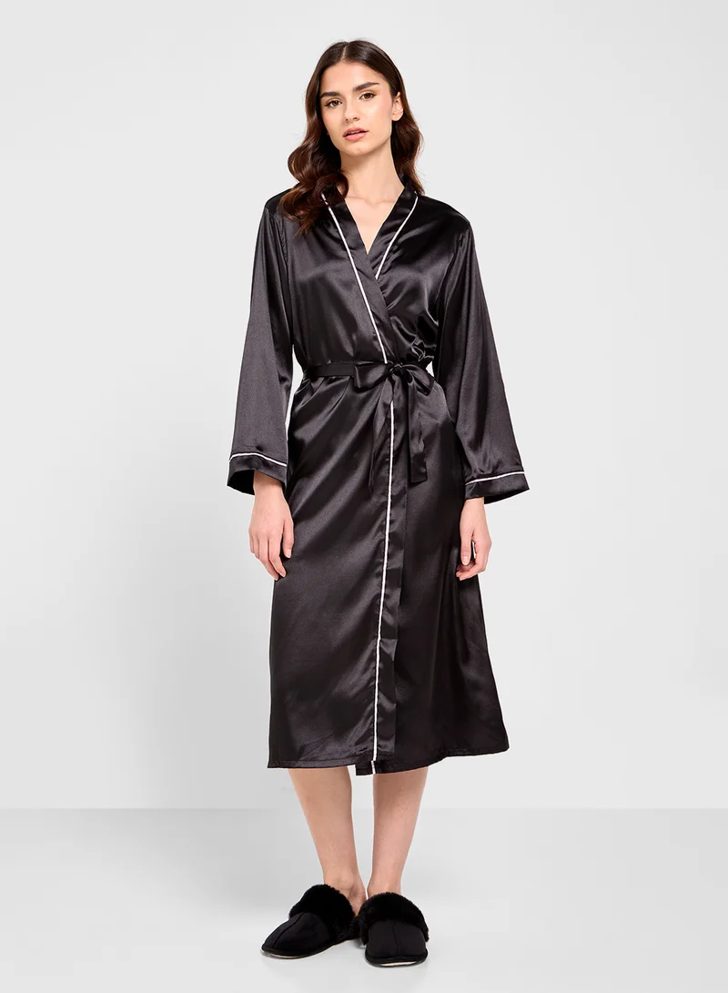 جينجر Satin Robe With Contrast Detail