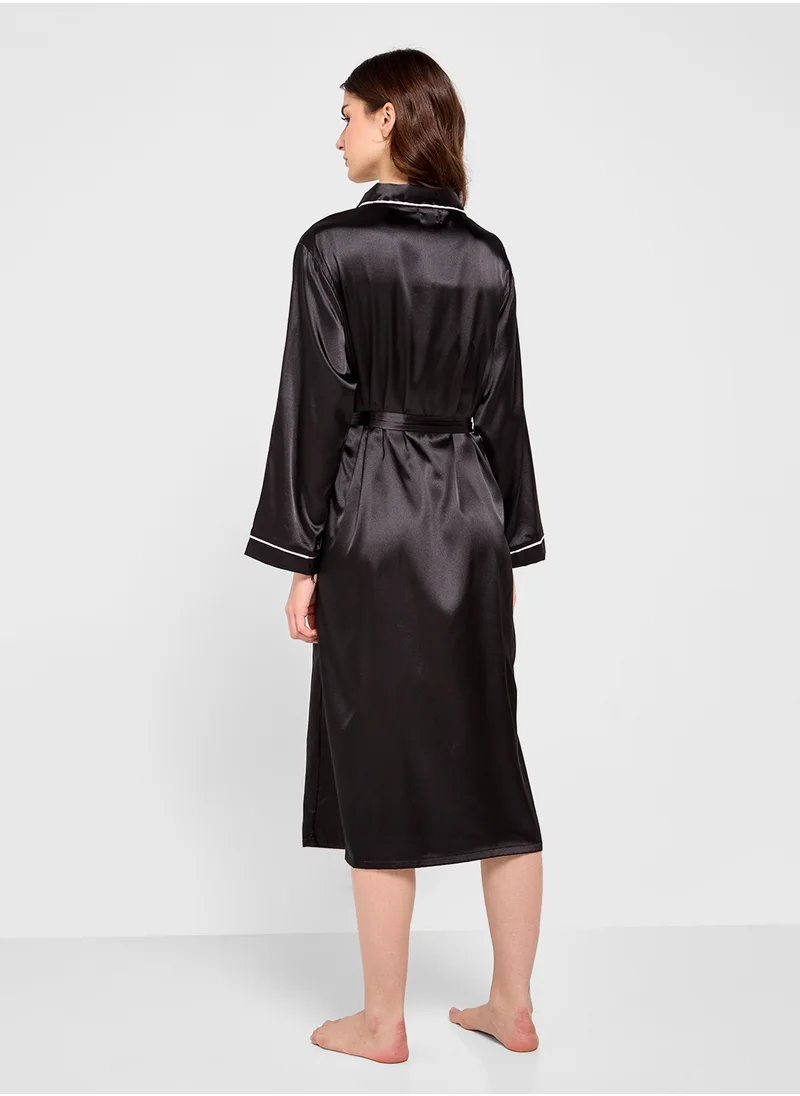 جينجر Satin Robe With Contrast Detail