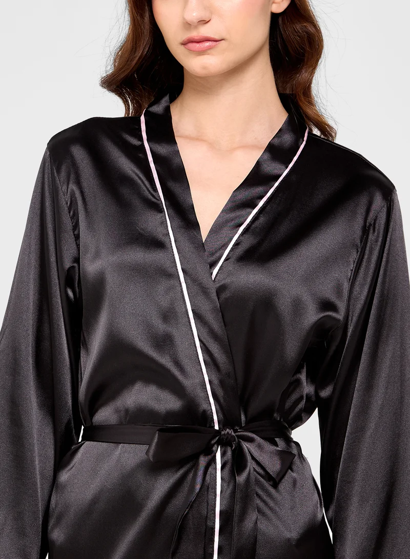 جينجر Satin Robe With Contrast Detail