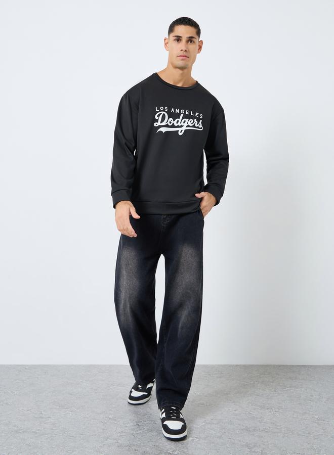 تايك تو سويت شيرت بطبعة دودجرز - Image 2