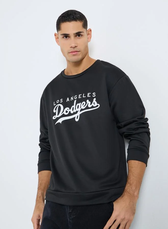 تايك تو سويت شيرت بطبعة دودجرز