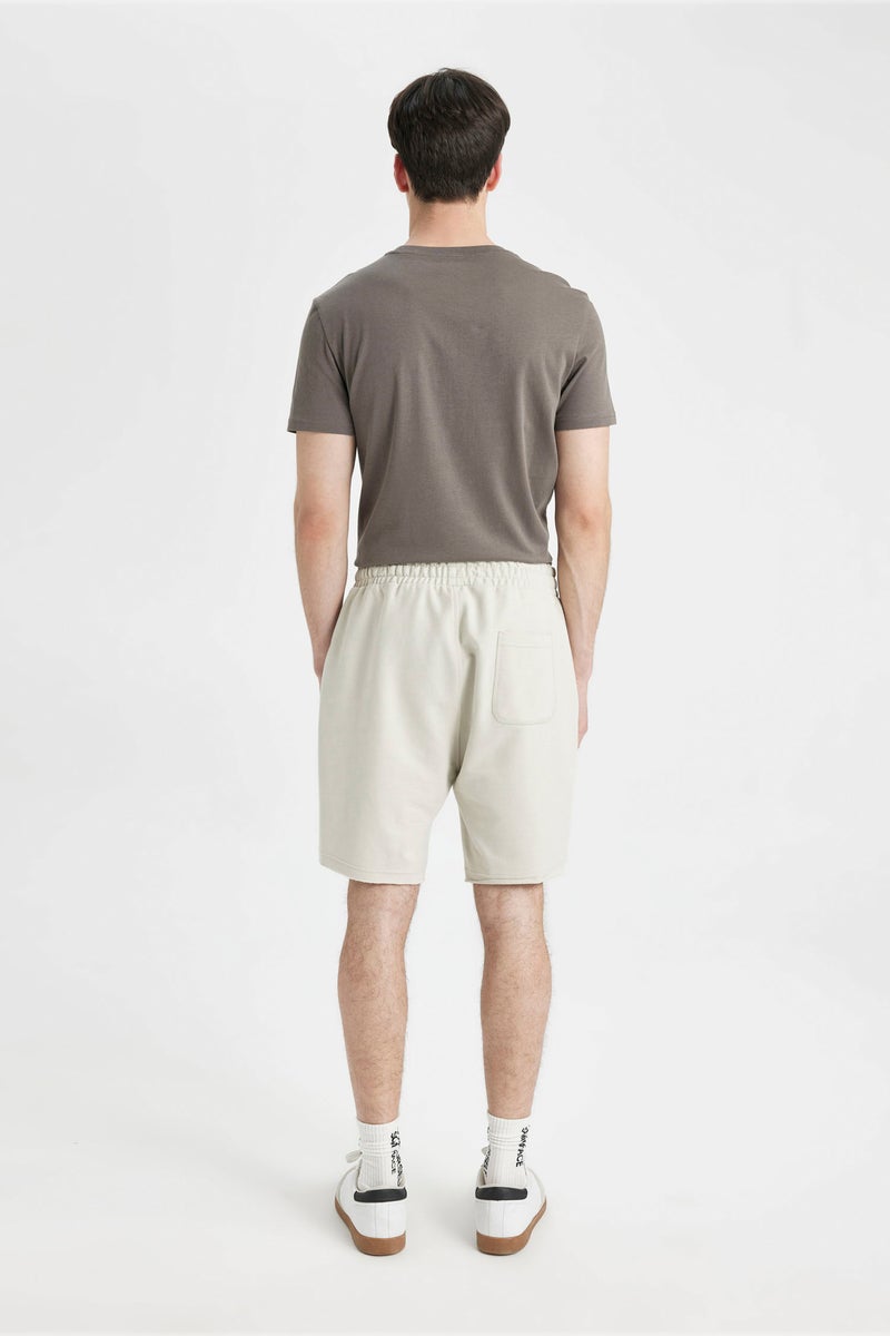 DeFacto Man Slim Fit Thin Sweatshirt Fabric Super Skinny Hem Shorts - Image 4
