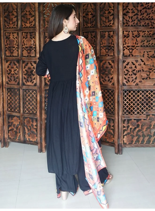 AKS AKS Ethnic Motifs Printed Round Neck Three-Quarter Sleeves Kurta Set