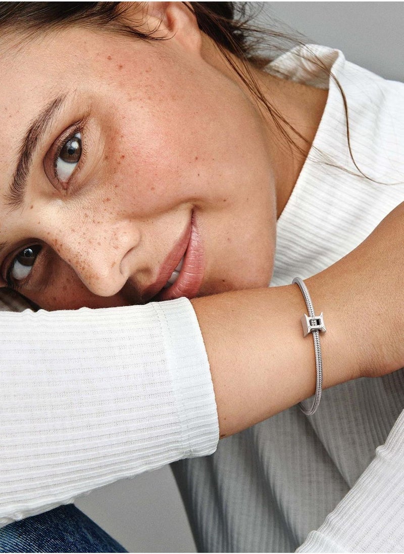 PANDORA Sparkling Gemini Zodiac Charm  - Image 3
