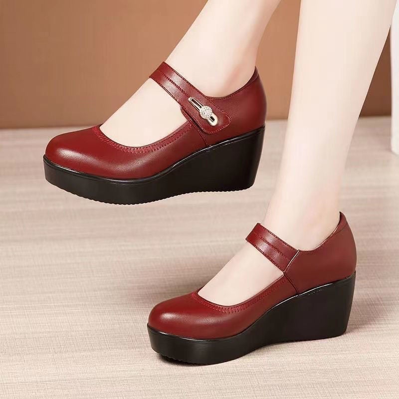 Round Head Platform Bottom Mother Shoes 2022 Autumn New Waterproof Platform Thick Bottom Middle-Aged And Elderly Plus Size Non-Slip Wedge Shoes - Image 3