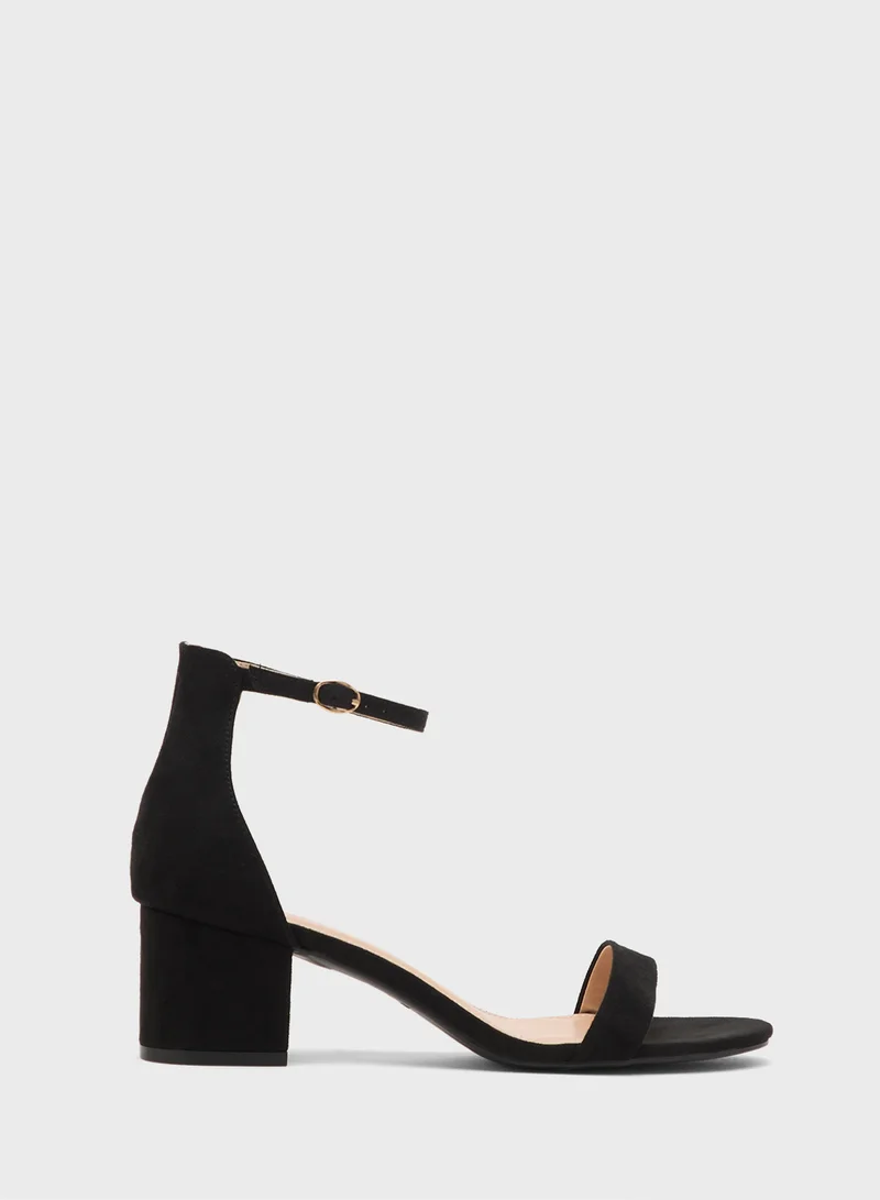 ترافل من نمشي Low Heeled Sandal