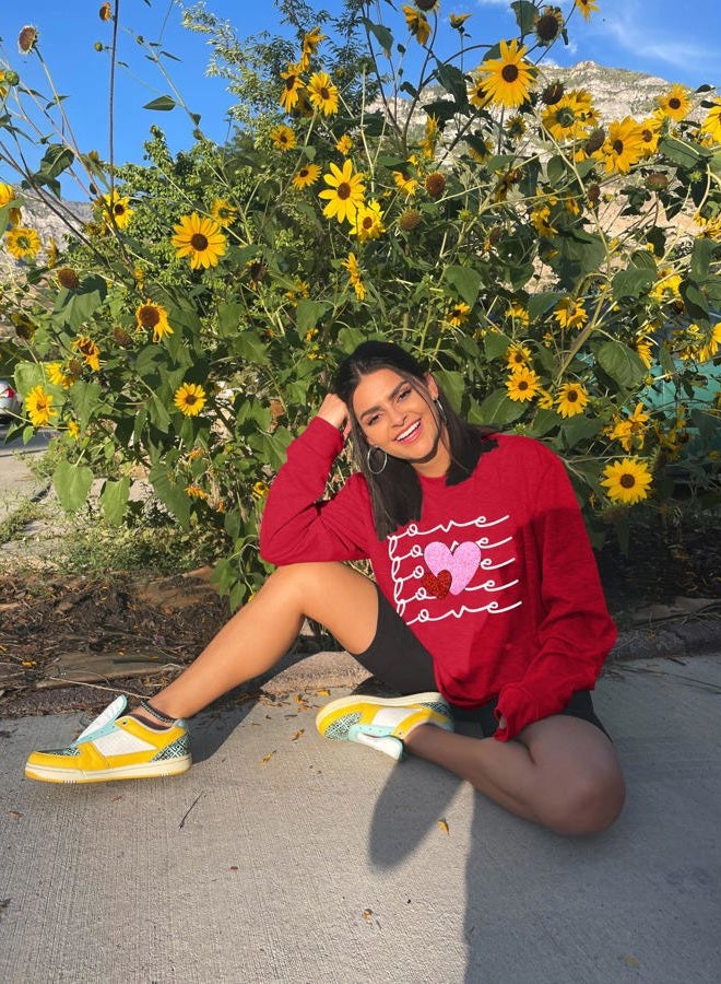 JinTing Valentine's Day Sweatshirt For Women Heart Sequin Pullover Love Season Hoodie Crewneck Long Sleeve Tops Red - Image 5