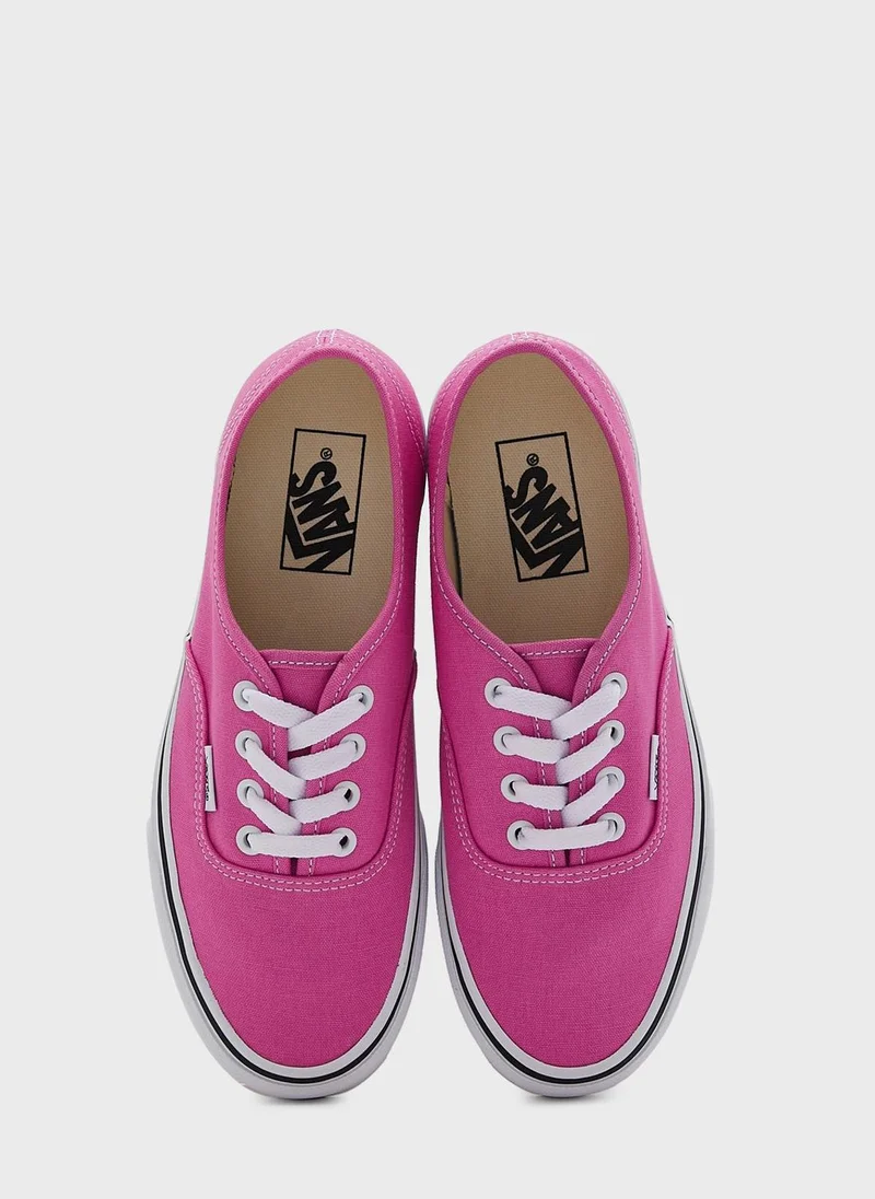 فانز Authentic