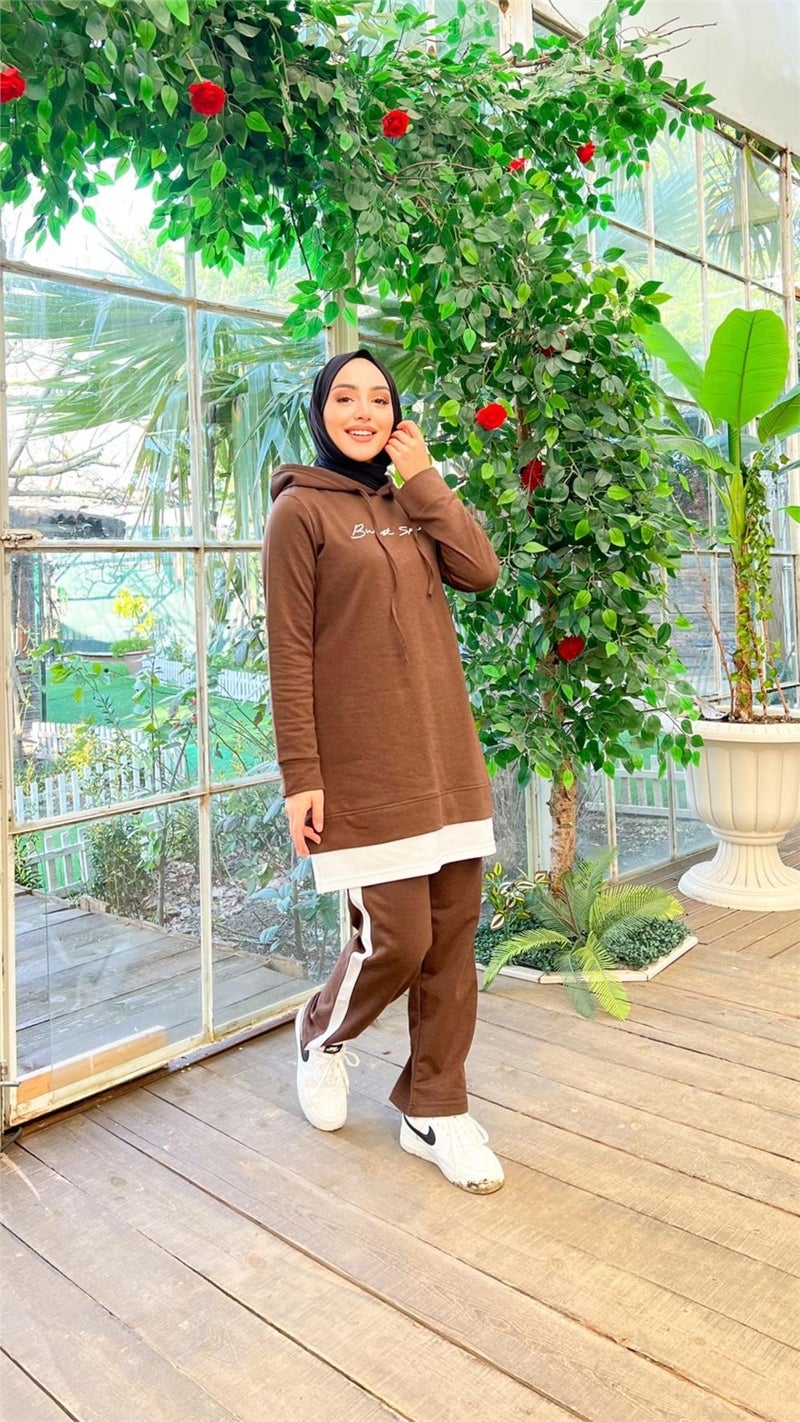 Bwest Text Printed Garni Detailed Hooded Short Sweat Pants Double Hijab Tracksuit Set - 03080 - Brown - Image 4