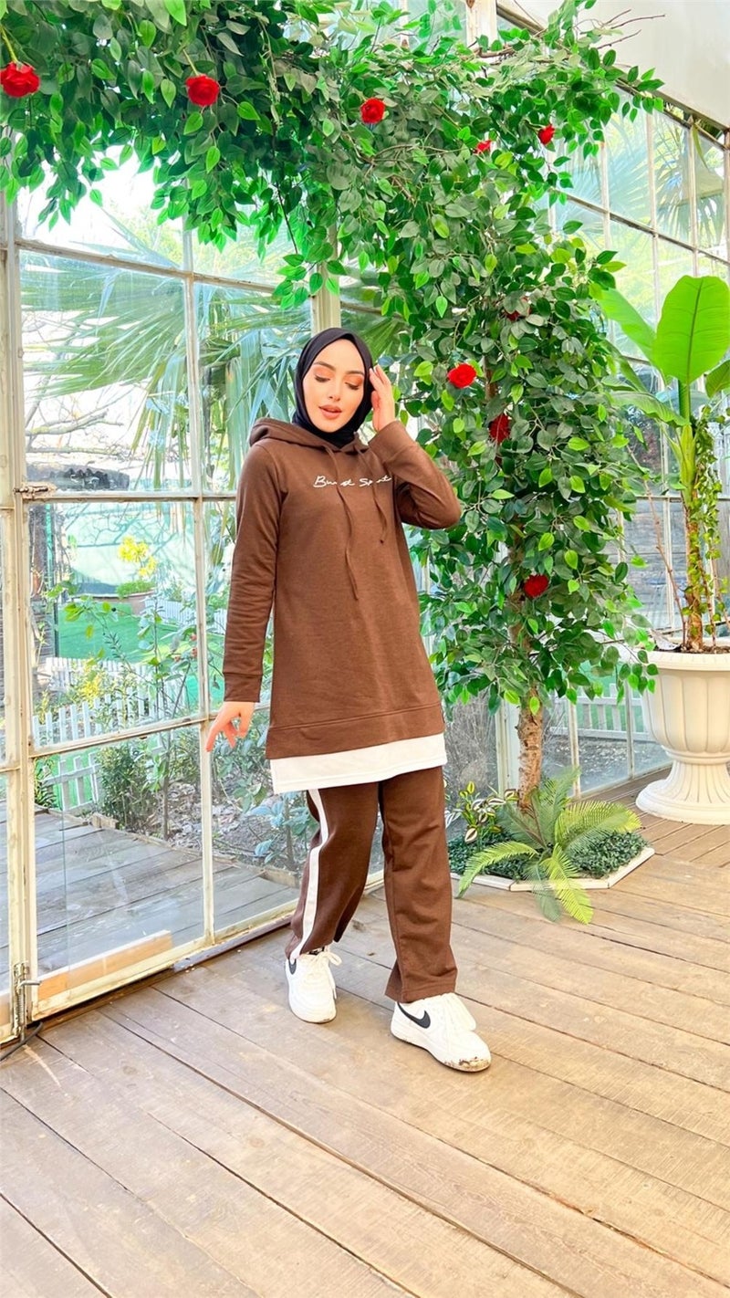 Bwest Text Printed Garni Detailed Hooded Short Sweat Pants Double Hijab Tracksuit Set - 03080 - Brown - Image 3