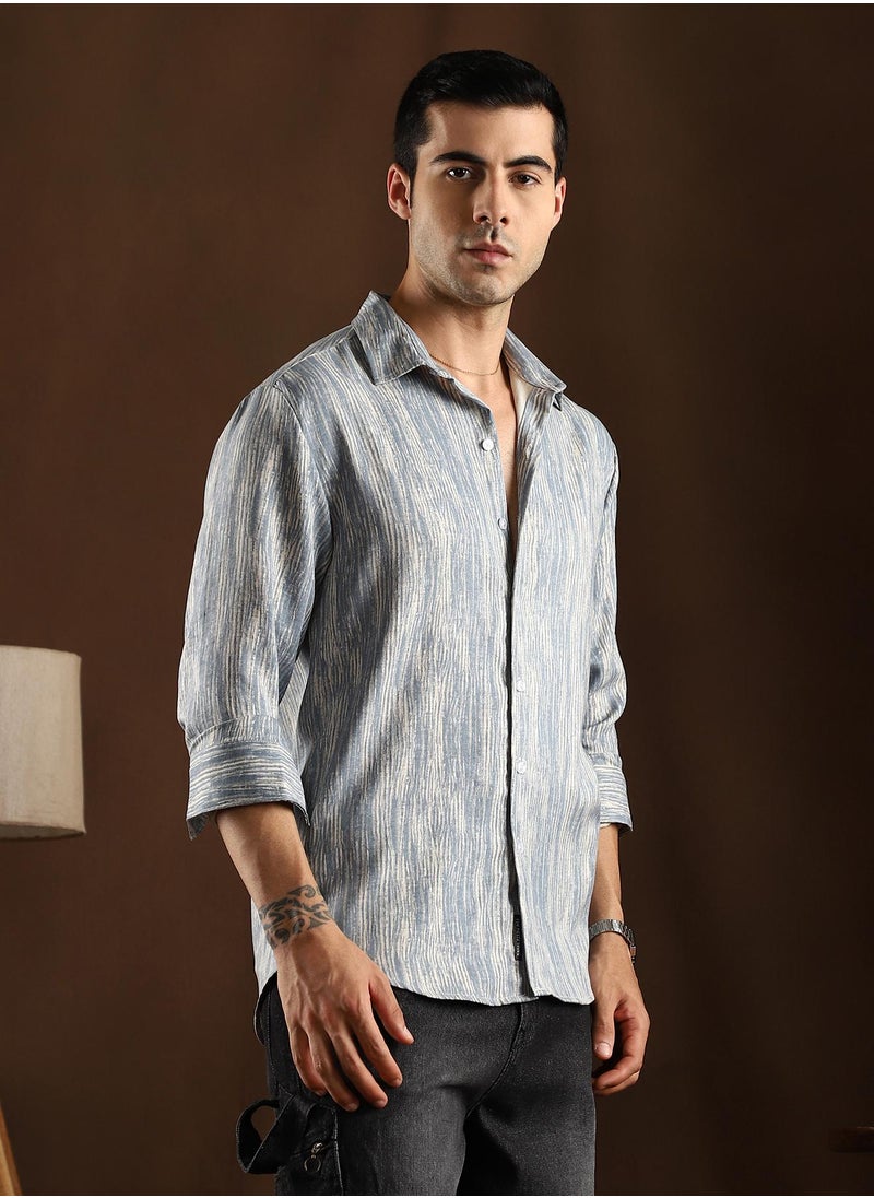 Campus Sutra Campus Sutra Men's Icy Blue & Daisy White Distortion-Weave Shirt For Casual Wear | Mid-Rise | Regular Fit | Button Closure | Shirt Crafted With Comfort Fit For Everyday Wear  - Image 3