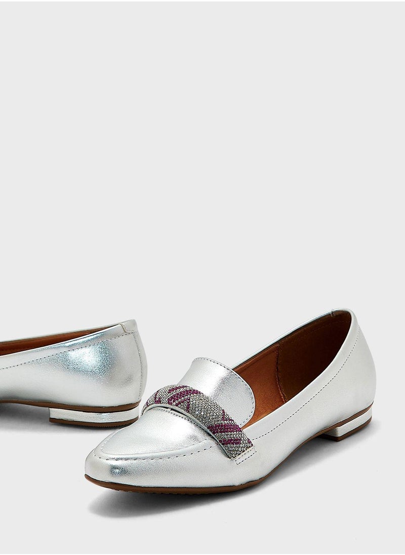 VIZZANO - Trinity Close Toe Moccasins - Image 1