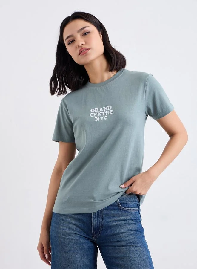 Embroidered Detail Regular Fit 100% Cotton T-Shirt