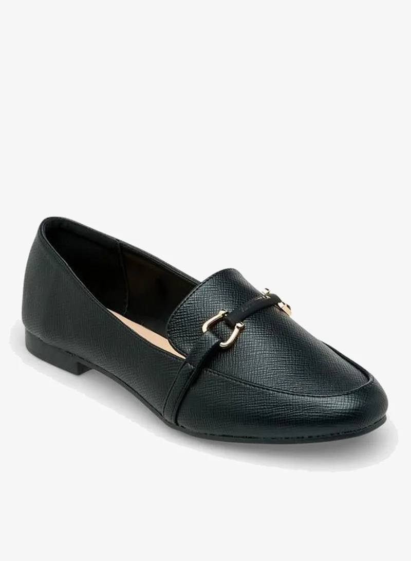 Women Textured Loafers
