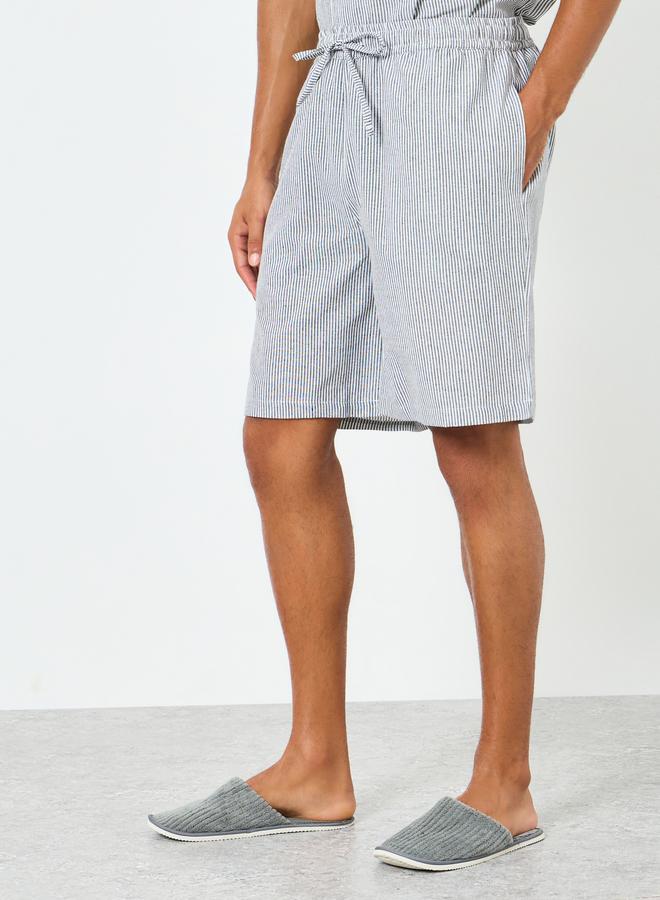 ستايلي مجموعة من شورت وقميص مخطط بقصة مريحة - Image 4