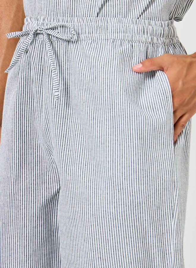 ستايلي مجموعة من شورت وقميص مخطط بقصة مريحة - Image 5