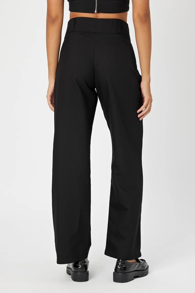 الكسندر جاردي High Waisted Zippered Palazzo Trousers with Corset (B24-372 00)