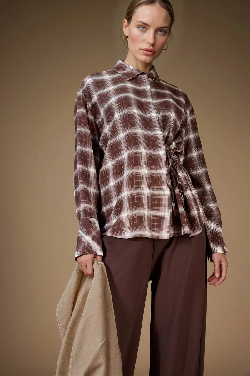 ديفاكتو Regular Fit Glittery Plaid Shirt