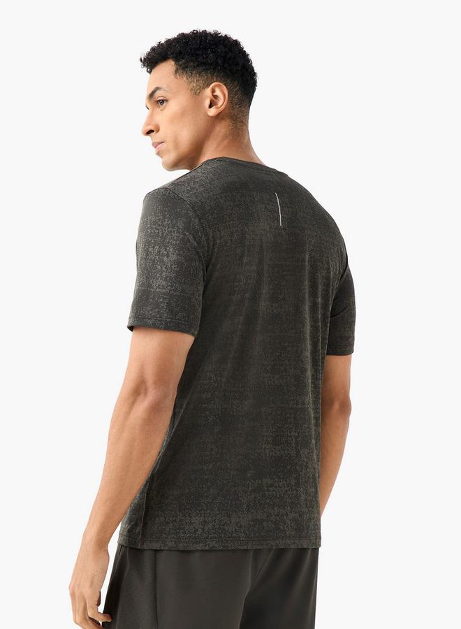 Active Men Textured Performance T-shirt - Image 3