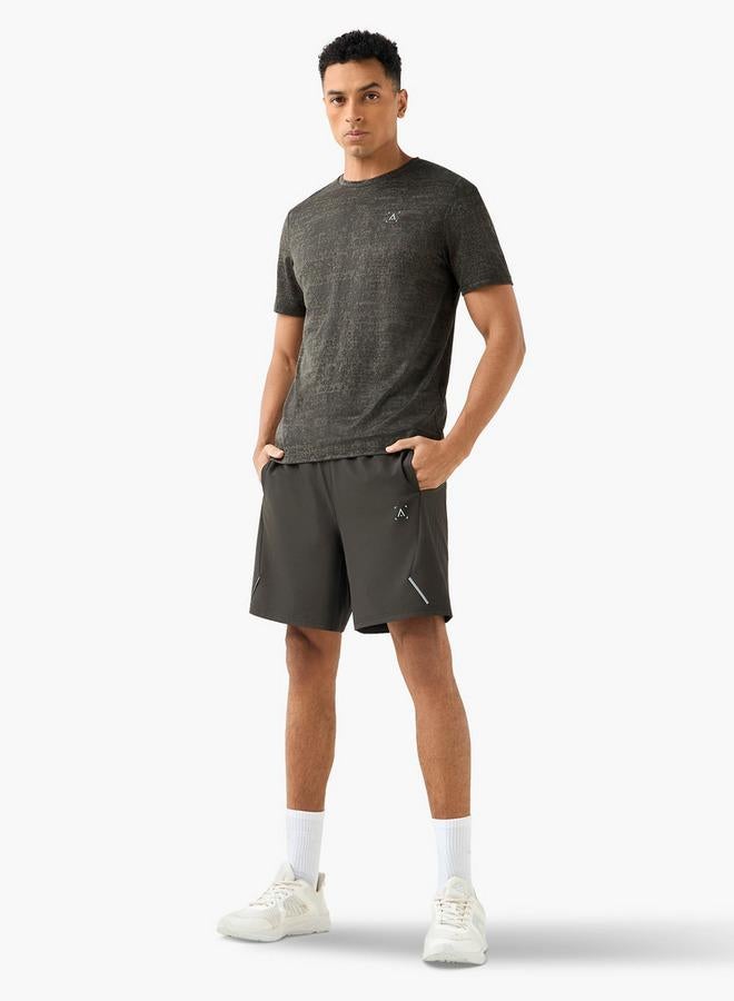 Active Men Textured Performance T-shirt - Image 2