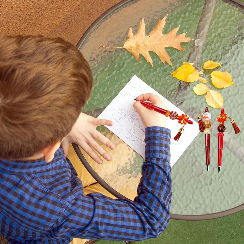Jutom أقلام جوتوم القابلة للتزيين 12 قطعة لعيد الشكر مع 50 خرزة ملونة و12 خيوط و12 قلادة بألوان متنوعة مجموعة أقلام للتزيين لصنع الأقلام لموسم الخريف هدايا مكتبية - Image 5