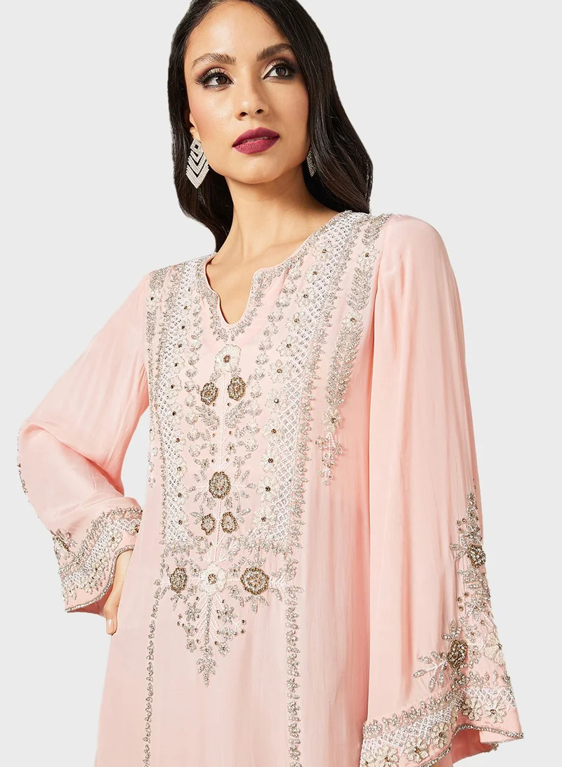 NIRRAAMYAA Embrodery Kaftan