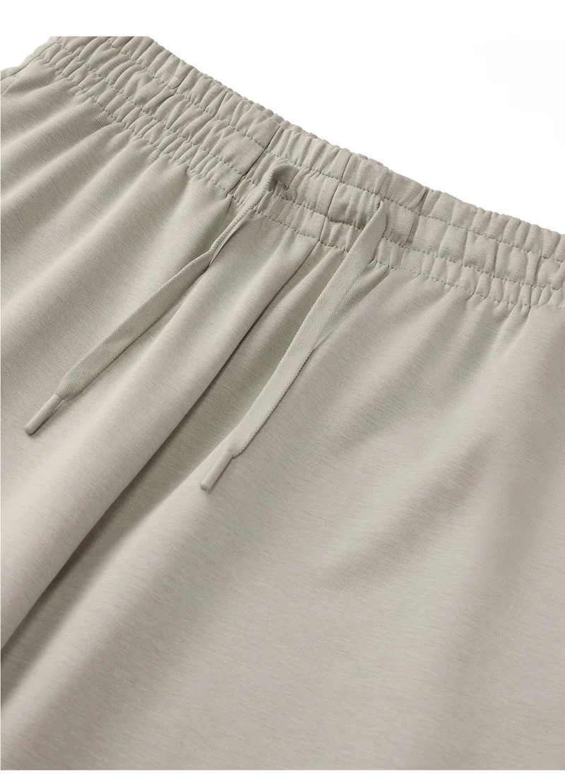 جيوردانو Men's Interlock Shorts - Khaki