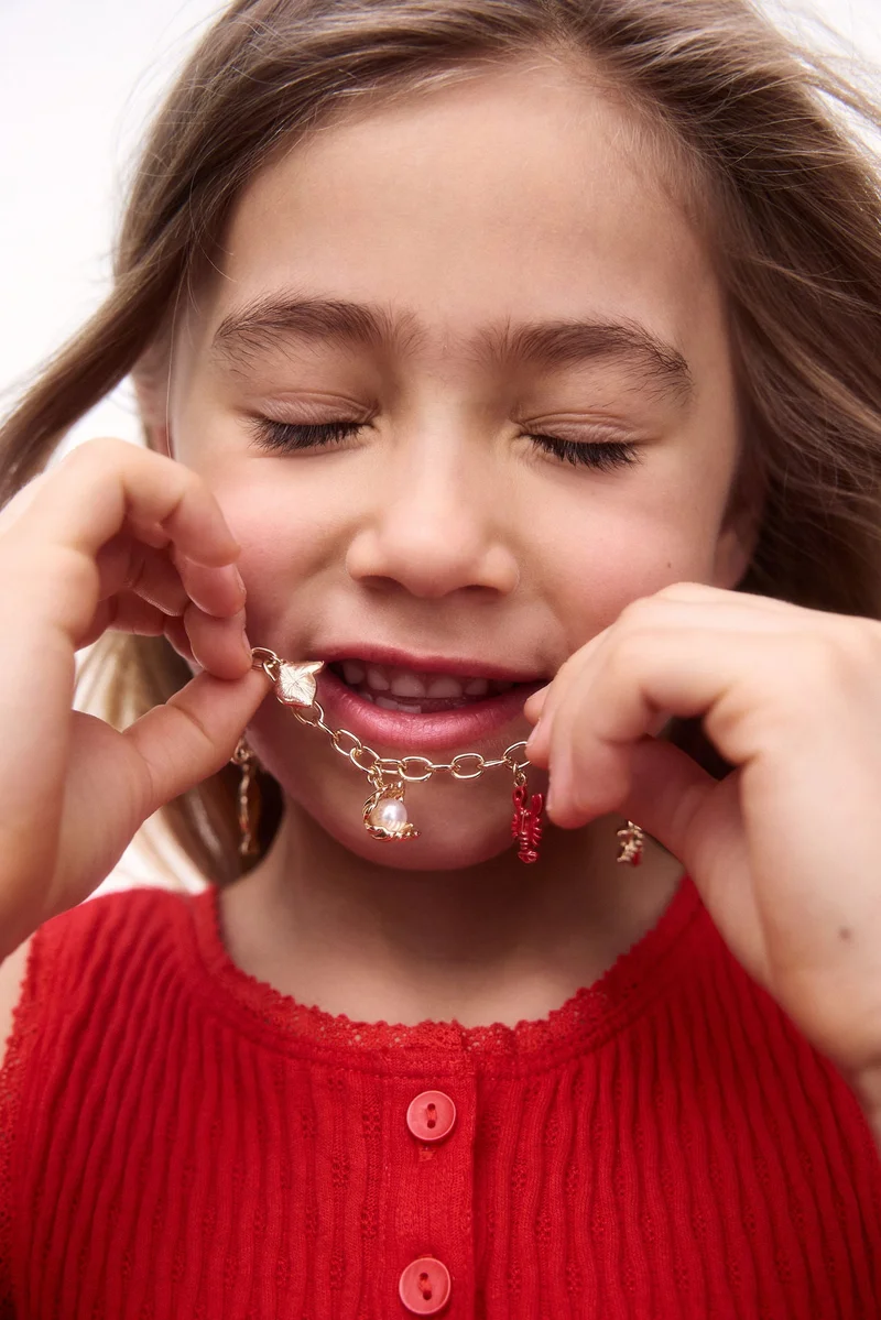 اتش اند ام قلادة مع حلية