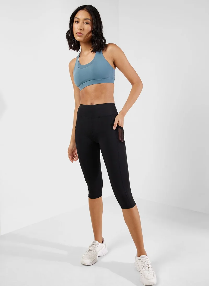 FRWD Medium Support Back Cutout Detail Sports Bra