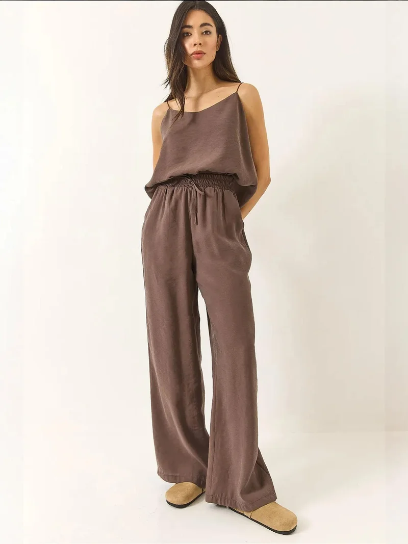 Bianco Lucci Sleeveless Camisole and Wide-Leg Trousers Coord Set