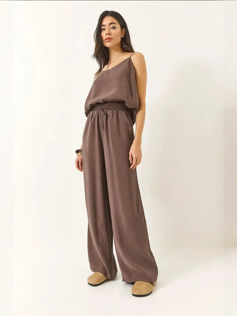 Bianco Lucci Sleeveless Camisole and Wide-Leg Trousers Coord Set