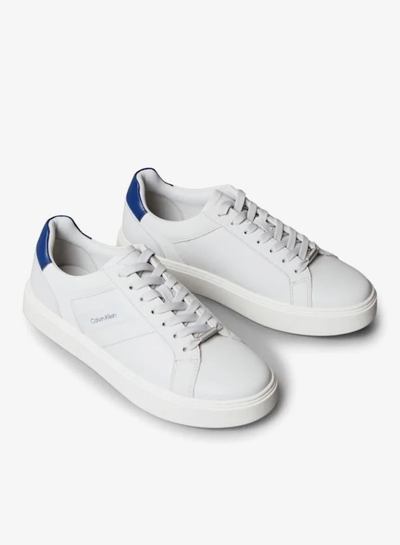 كالفن كلاين جينز سنيكرز برباط ورقبة منخفضة