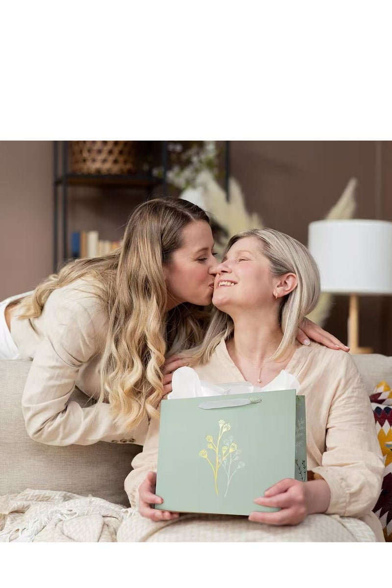 جوسكوين حقيبة هدايا كبيرة ورقية مع شريط وبطائق تهنئة وورق ناعم، حقيبة احتفال محمولة مع مقابض، مثالية لأي هدايا مناسبات عيد ميلاد، زفاف، يوم الأم ومناسبات خاصة - Image 5