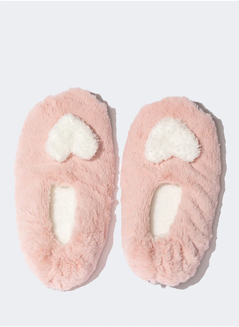 DeFacto Heart Detailed Plush Slippers