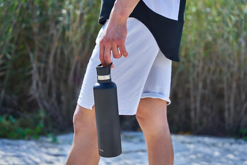 Moya Coral Reef Insulated Sustainable Water Bottle with Spout Lid, 1 Liter Capacity Black - Image 4