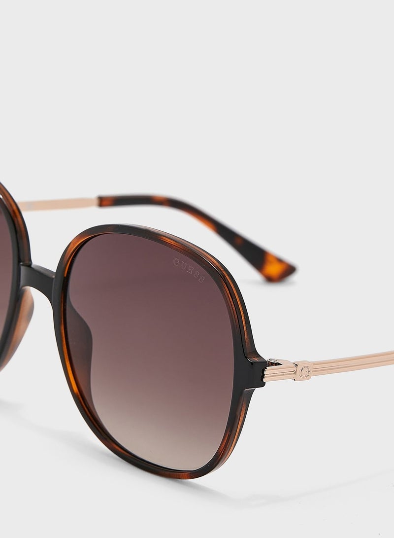 GUESS Oversized Sunglasses - Image 3