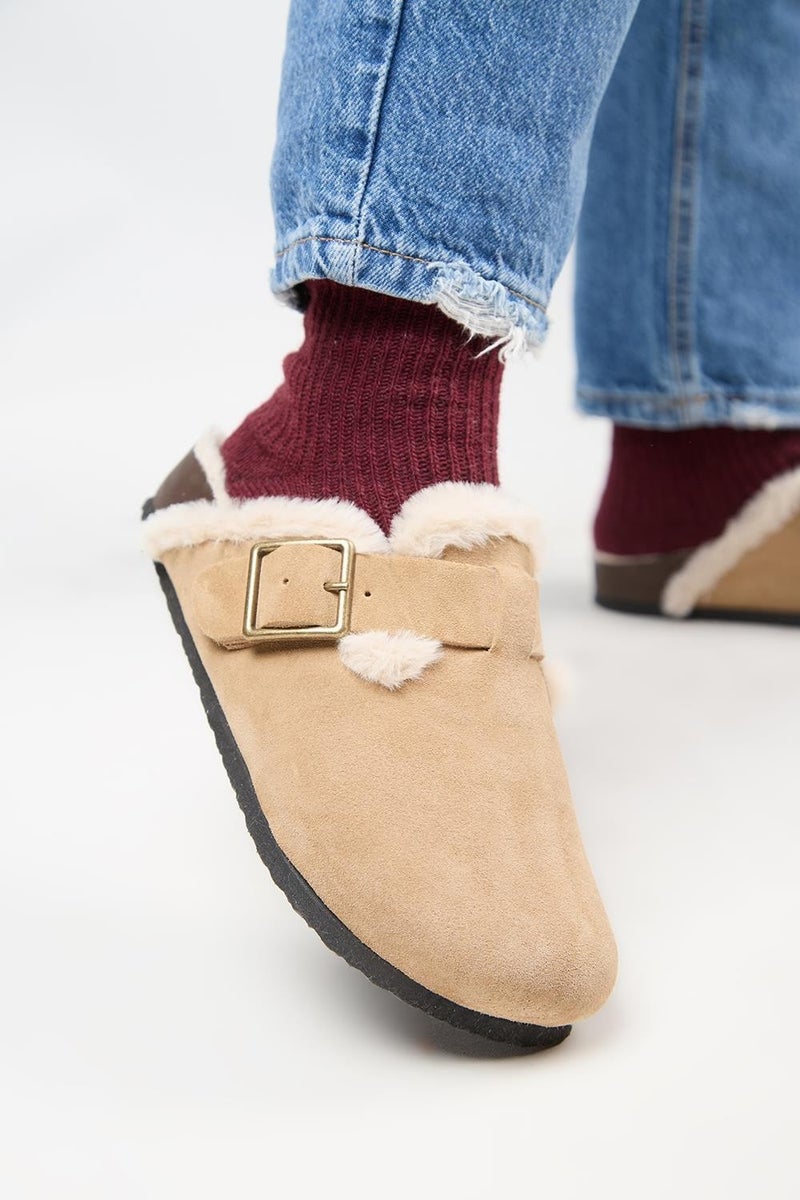 Manijero (Zeta 2 Fur) Women's Leather Belt Buckled Sabo Sand Slippers  - Image 4