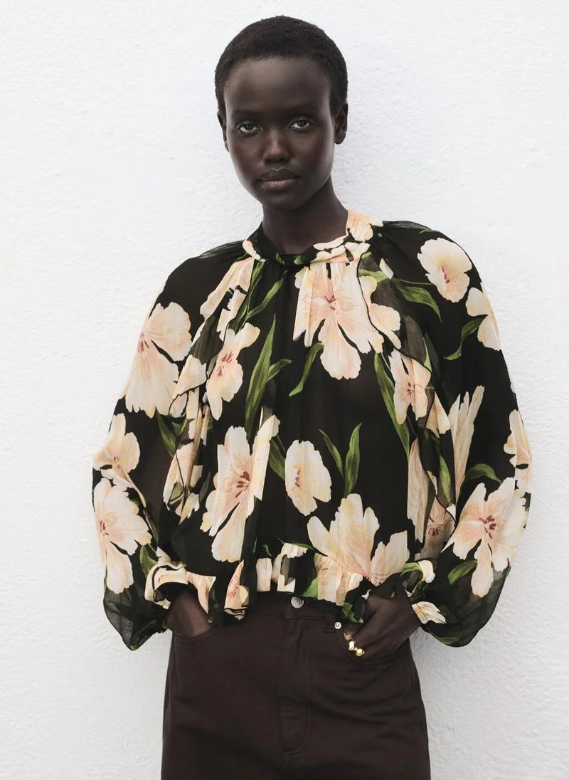 مانجو Semi-transparent floral blouse