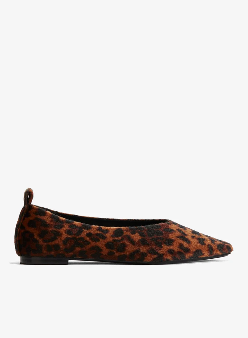 H&M Pointed ballet flats