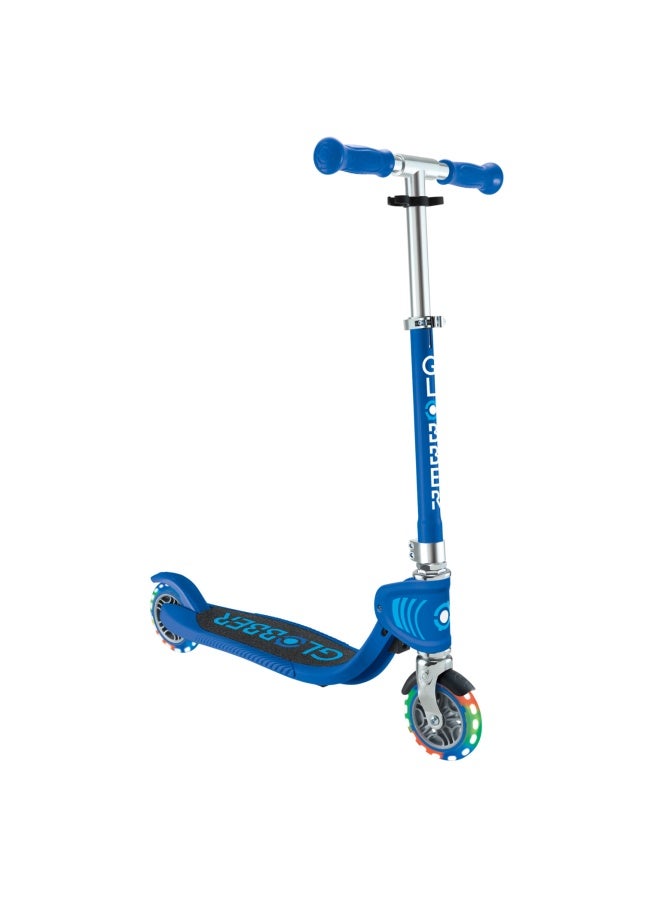 GLOBBER سكوتر جلوبر فلو القابل للطي للأطفال بعجلتين في اللون الأزرق البحري - Image 4
