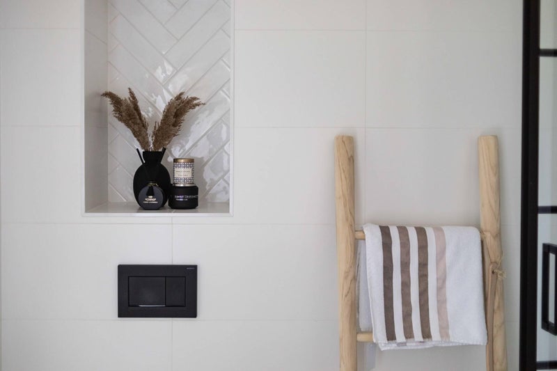 Geberit G115883161 Sigma 30 Dual Flush 1.6/0.8 GPF Actuator Plate Matte Black/Polished Black - Image 4