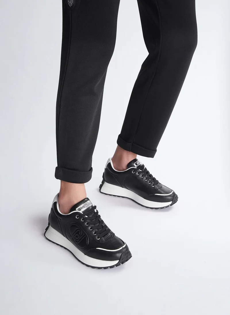 ليو جو أحذية رياضية جلدية سوداء