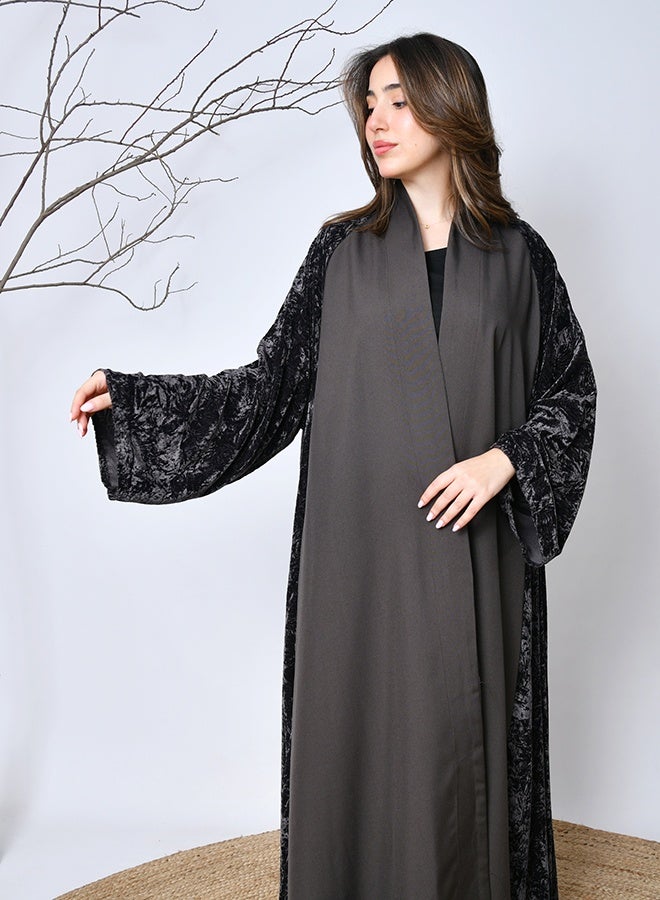 عبايات حوراء عباية شتوية رمادية مخملية فاخرة – تصميم راقٍ من عبايات حوراء - Image 5