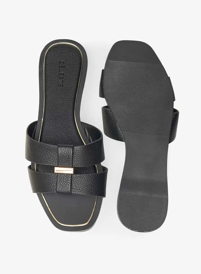 سيليست Women's Textured Slip-On Sandals with Metal Accent