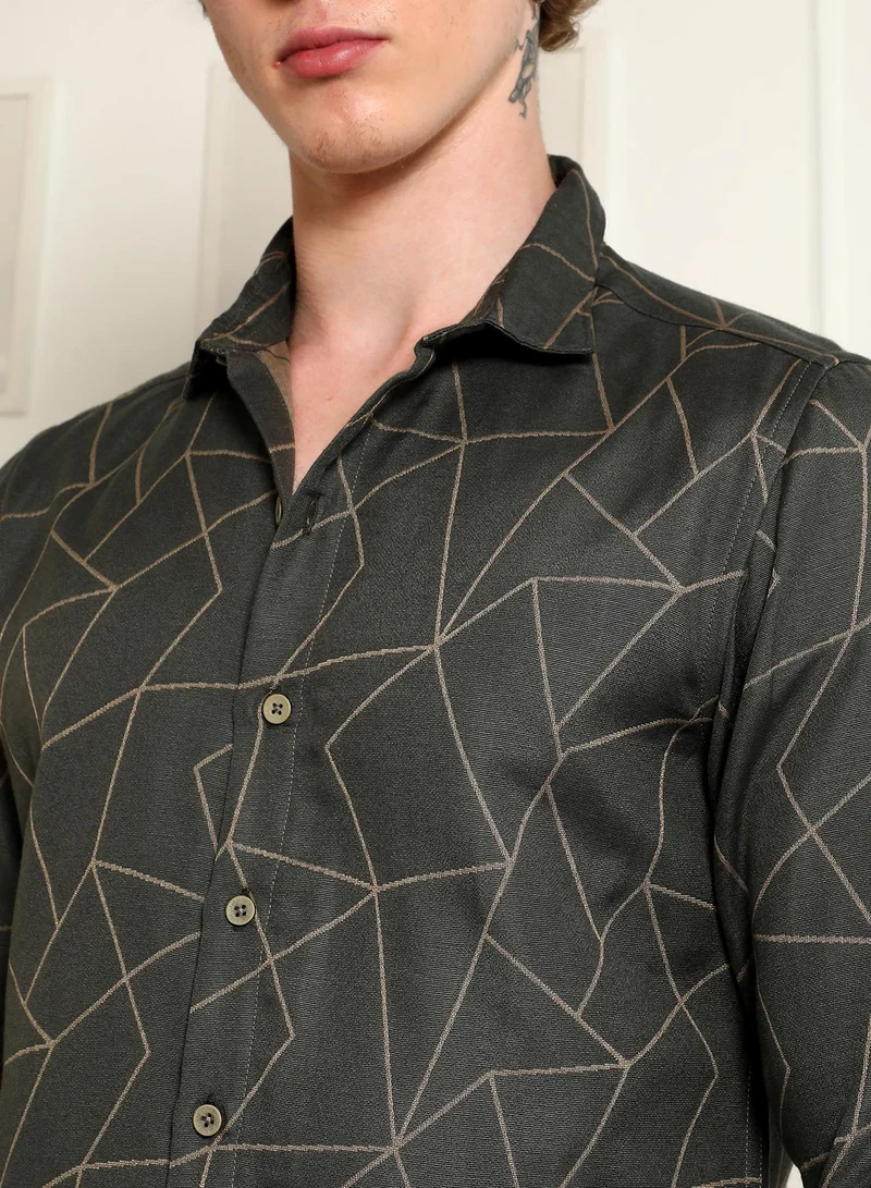 Campus Sutra Men's Dark Green Geometric Pattern Full Sleeve Shirt