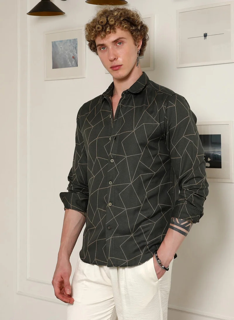 Campus Sutra Men's Dark Green Geometric Pattern Full Sleeve Shirt