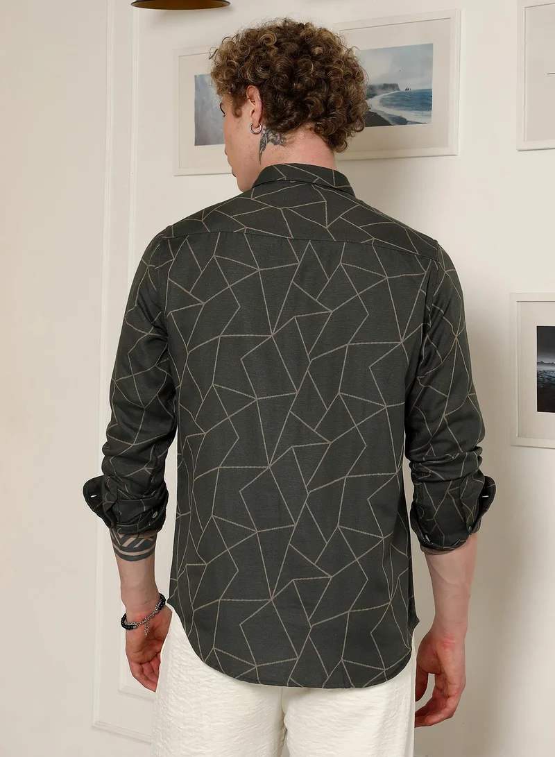 Campus Sutra Men's Dark Green Geometric Pattern Full Sleeve Shirt