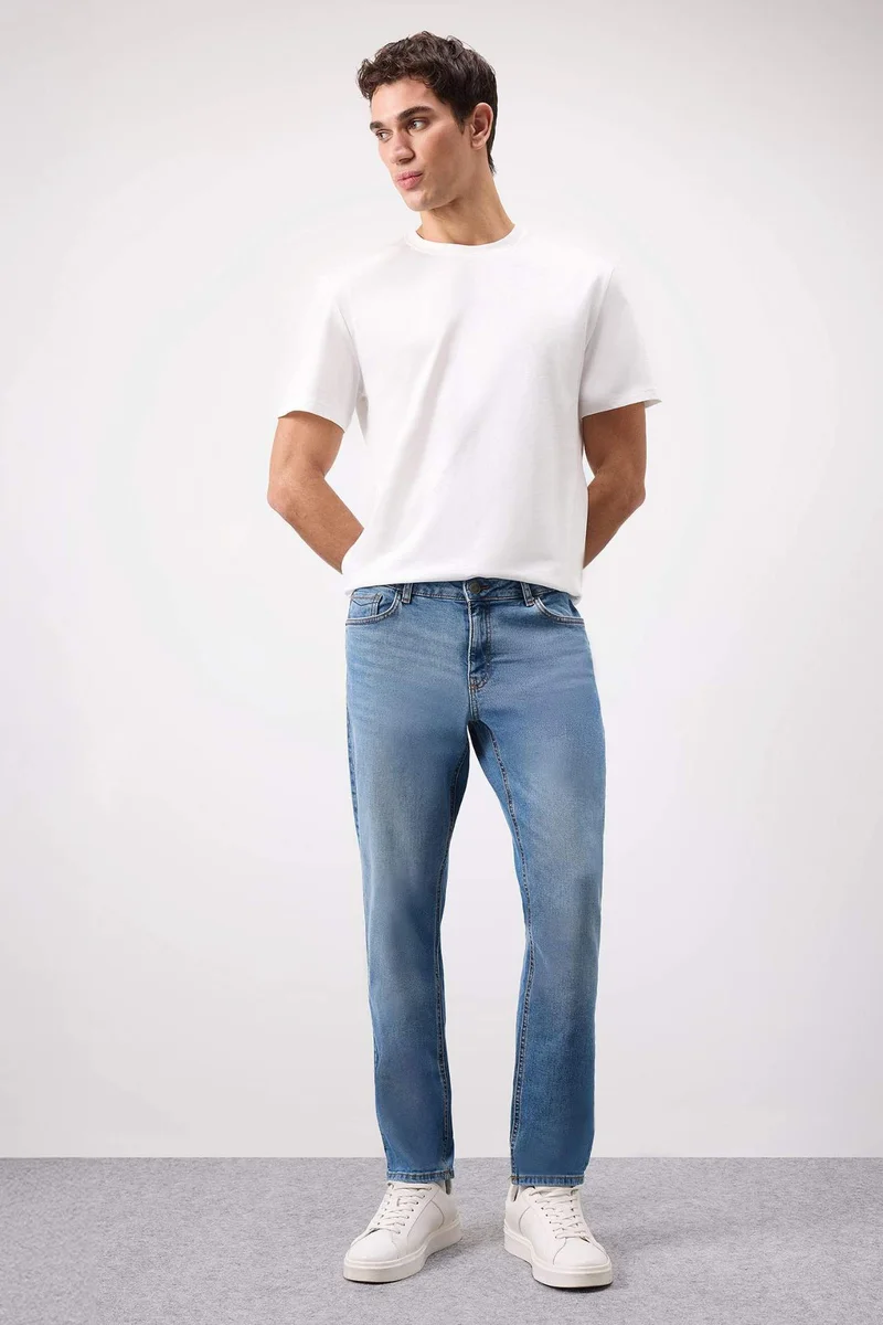 ديفاكتو Pedro Slim Fit Skinny Leg Jeans